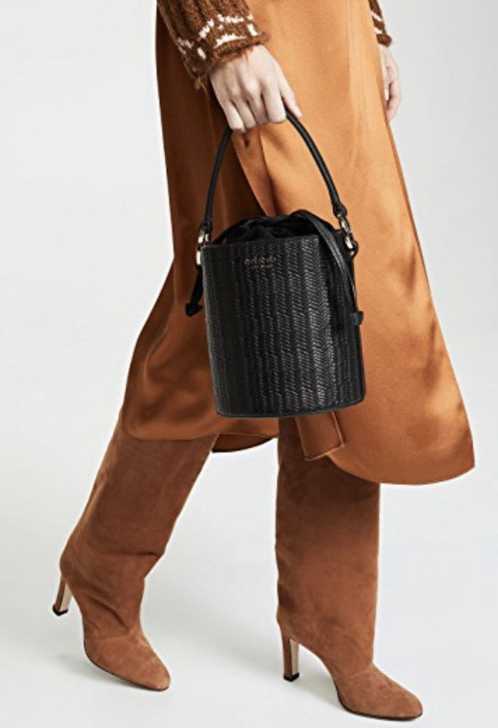 MELI MELO Santina Mini Bucket Bag (almond), 女裝, 手袋及銀包, 單肩